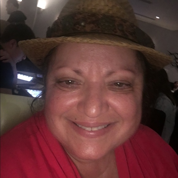 Meet your Posher, Sara - Picture 5 of 7